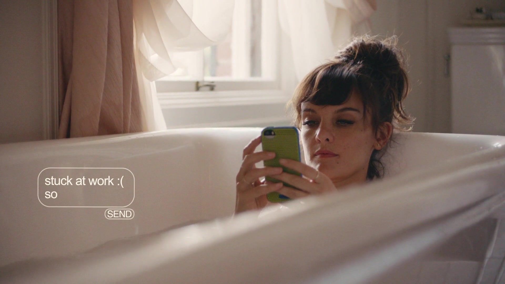 HBrowse Frankie Shaw Nude - SMILF s01e02 (2017) Spit - 2