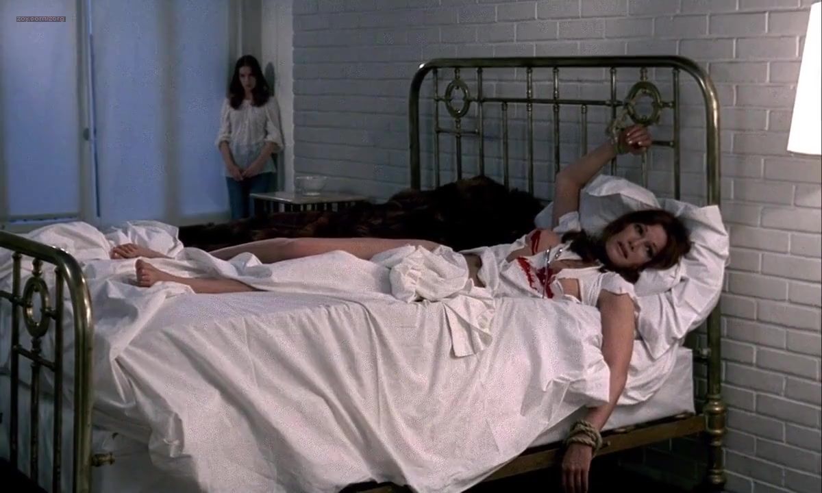 Pale Topless actress Olga Georges-Picot Nude - Glissements progressifs du plaisir (1973) Tits