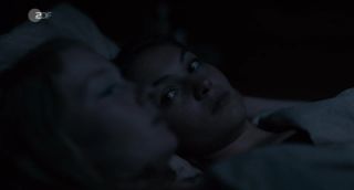 Cams Lesbian celebs scene Stephanie Amarell, Emma Drogunova Nude - Die Familie (2017) Perrito