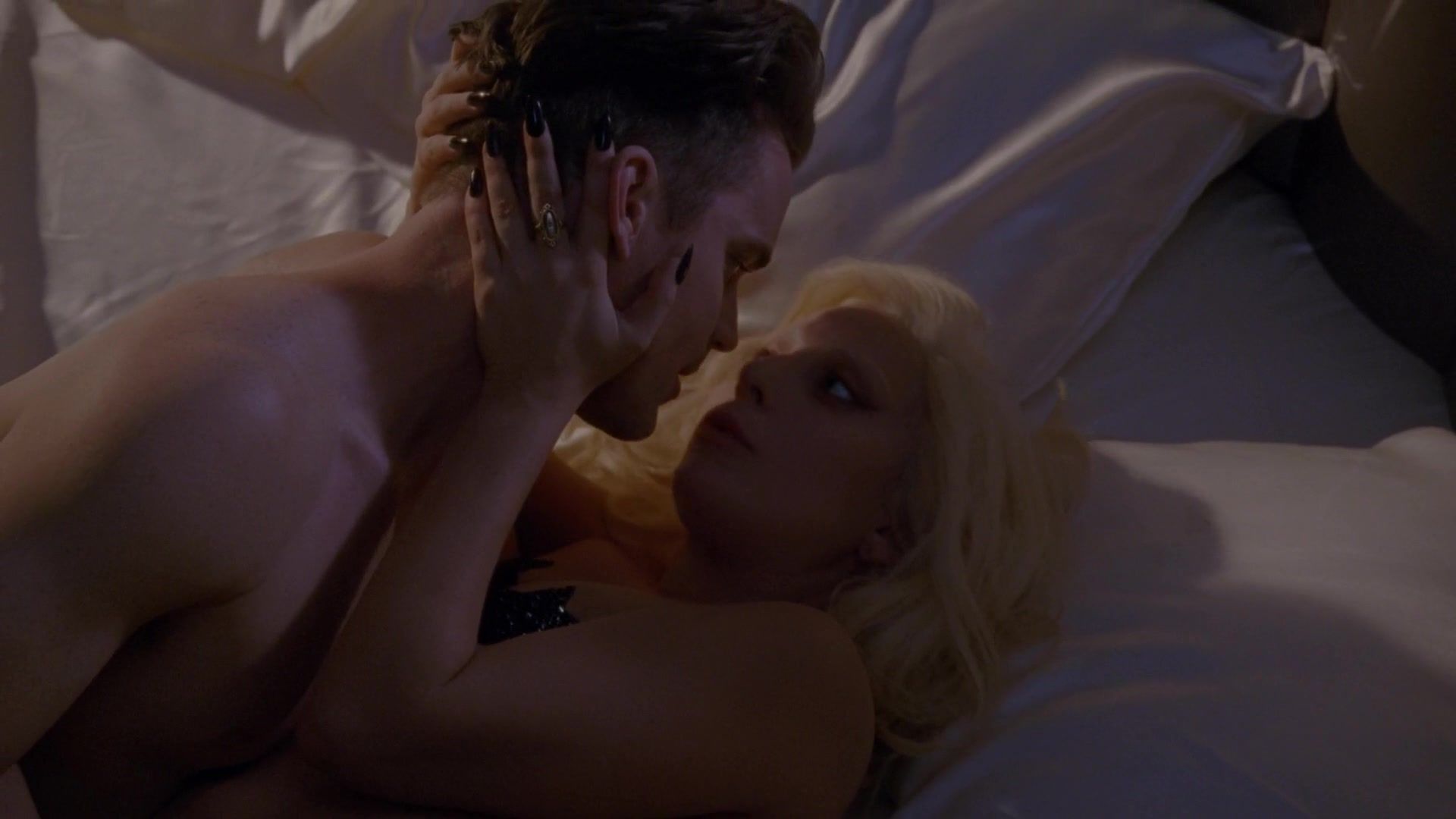 Party Lady Gaga nude in American Horror Story S5 E9 Oralsex