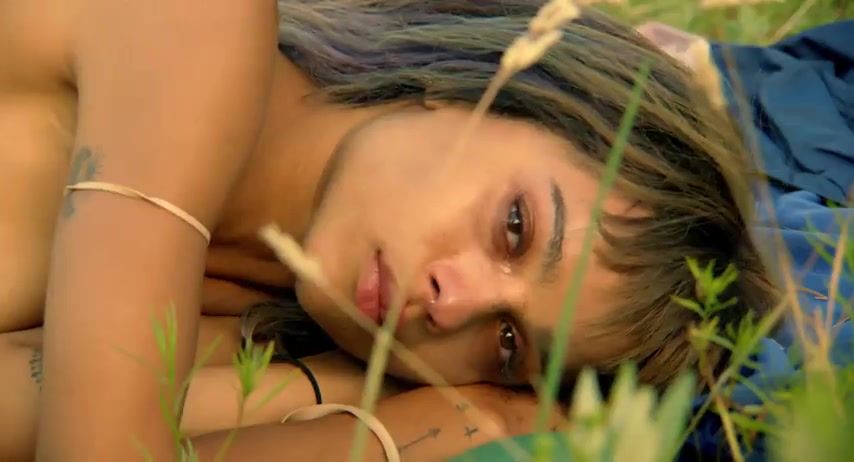 Cum In Mouth Sex video Zoe Kravitz Naked - The Road Within (2014) Rimming - 1