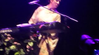 Officesex Amanda Palmer naked sings 'Dear Daily Mail' song London Roundhouse Selena Rose
