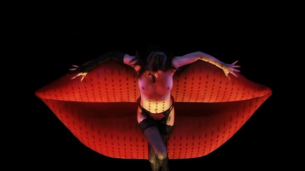 Desperate Nude girl art - Christian Louboutin & Mia Martina - Fire PerezHilton - 2