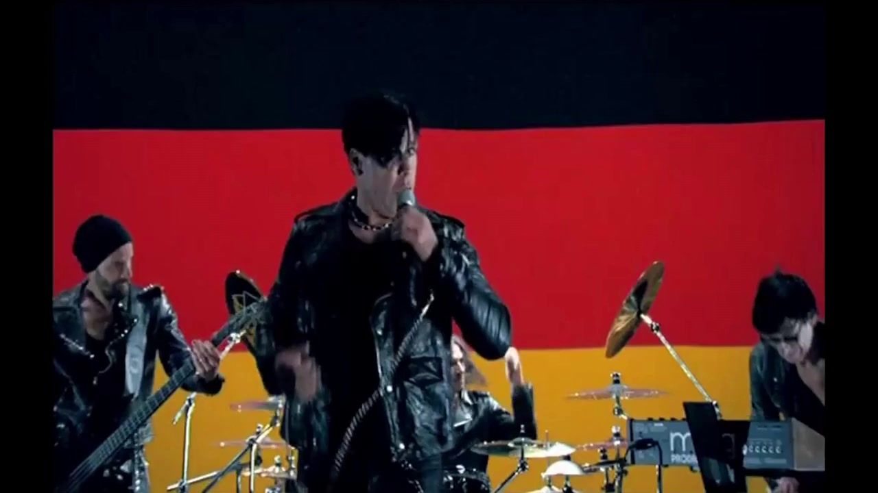 Futa Rammstein - Pussy (Official Video) Uncesored RomComics