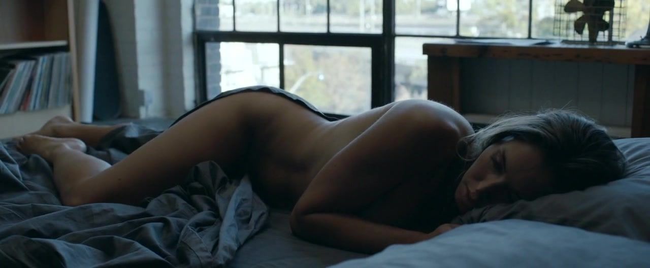 Camwhore Naked Natalie Krill, Erika Linder, Mayko Nguyen, Andrea Stefancikova Nude - Below Her Mouth (2016)2 Bareback - 1
