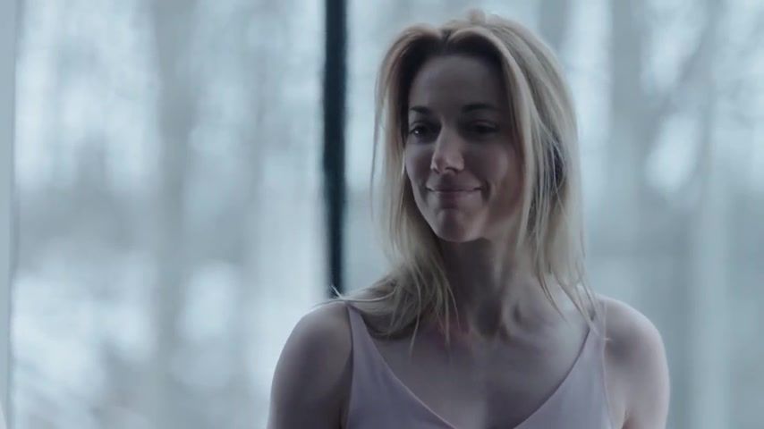 Video-One Hot Actress Zoie Palmer Sexy - Dark Matter (2016) s02e10 Moms - 2