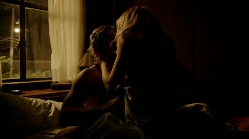 Italian Naked Adria Arjona, Joanna Christie Nude - Narcos (2015) s01e02 Eccie