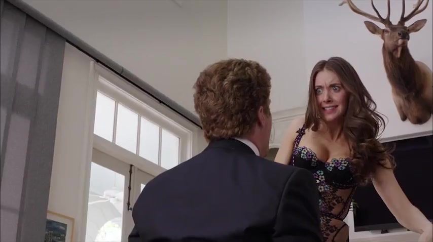 Amante Naked Alison Brie Sexy - Get Hard (2015) Transex