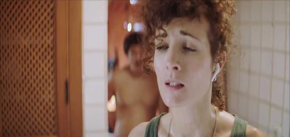Ecchi Naked Irene Anula Sexy - Insuficiente (2017) Teen Porn