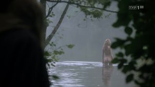 Playing Naked Marta Bryla Nude - Korona krolow s01e01 (2017) De Quatro