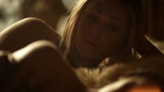 DuckyFaces Hot bedroom scene Eliza Taylor Sexy - The 100 S03E07 (2016) Lesbian-Hot Scene Tight Pussy Fuck
