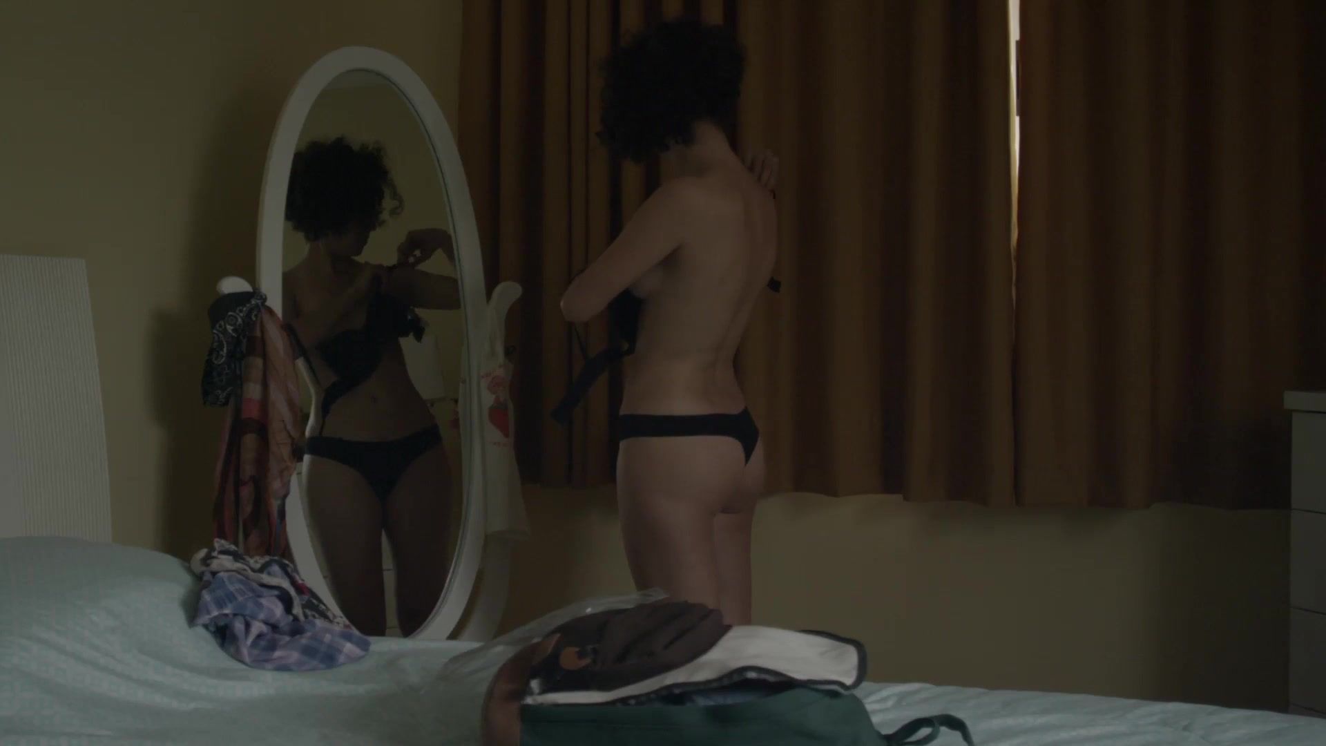 Porn Amateur Sexy Caroline Pavao nude - No dia em que lembrei da viagem a Bicuda (2015) Lingerie - 1