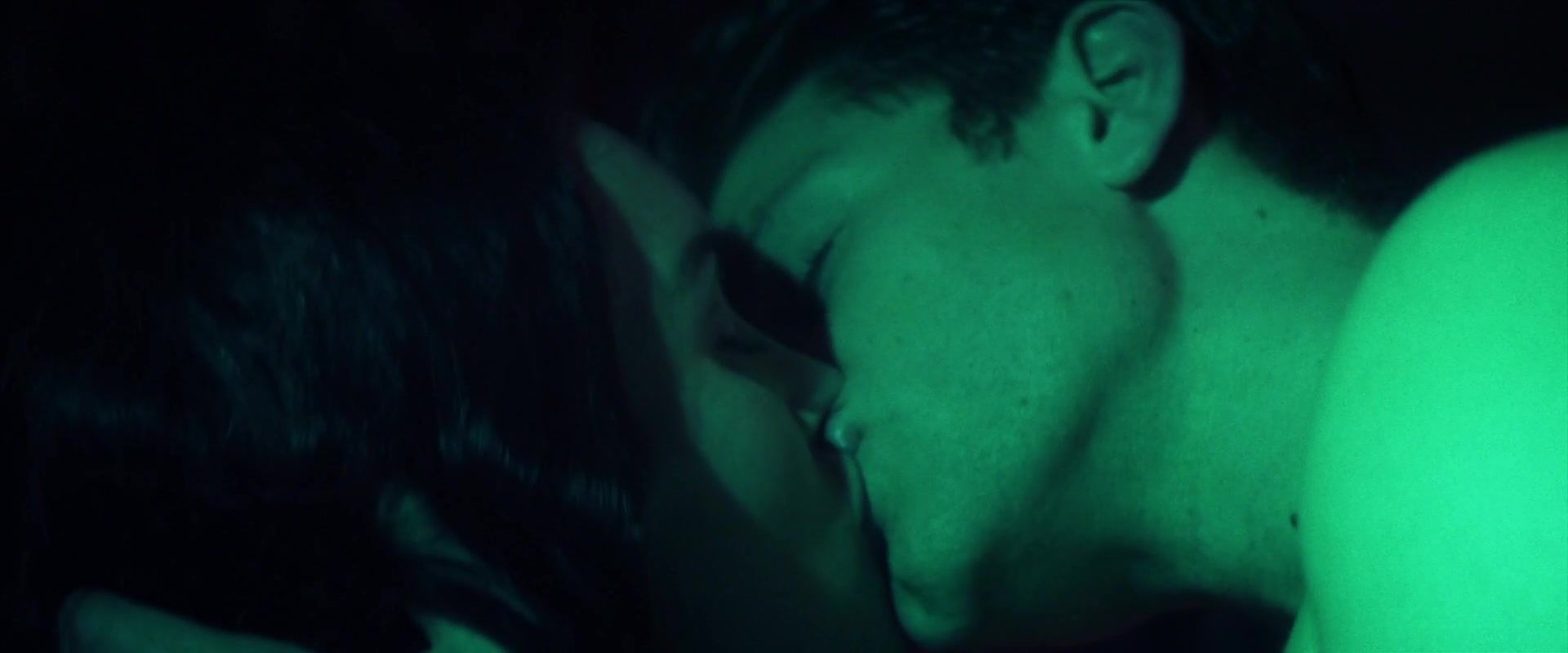 Kissing Sexy Megan Fox hot - Zeroville (2019) Gape - 1