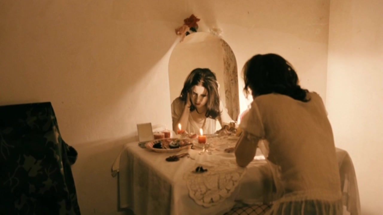 Soft Sexy Simona Stoicescu, Ioana Barbu nude - Daca Bobul nu Moare (2010) LushStories - 1