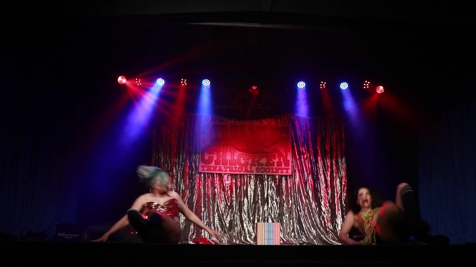 Zorra Burlesque Strip SHOW - Two Girls TubeProfit
