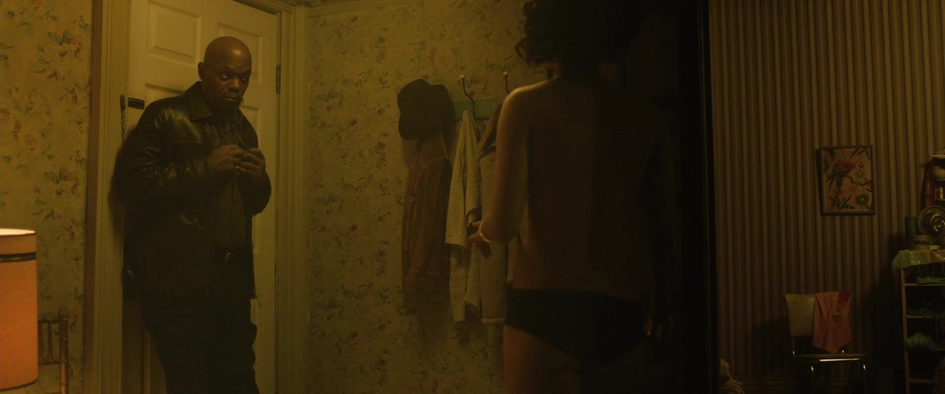 Pretty Nude Ruth Negga - The Samaritan (2012) Gay Massage - 2