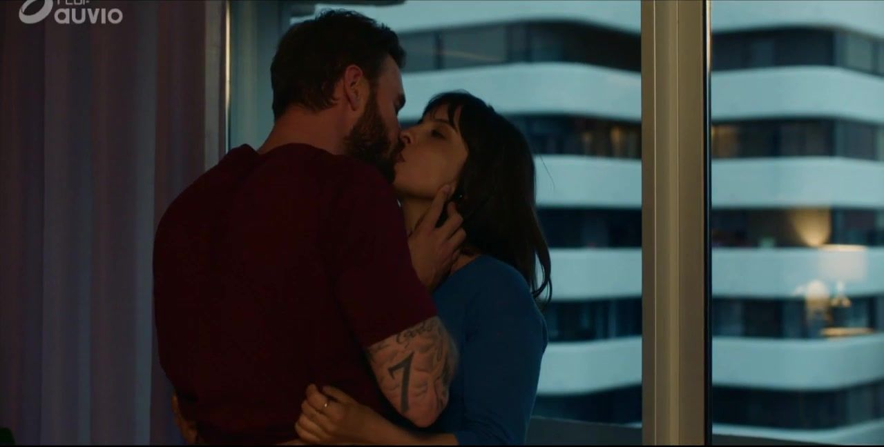 Office Sex Hot Flore Bonaventura - Le Premier oublie (2019) MagicMovies - 2