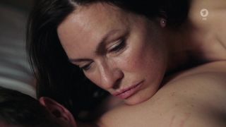 Arabe Nude Nina Kronjager - Risiko Pille (2019) Bed