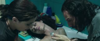 Matures Nude Roberta Mattei - Veloce come il vento (2016) Movies