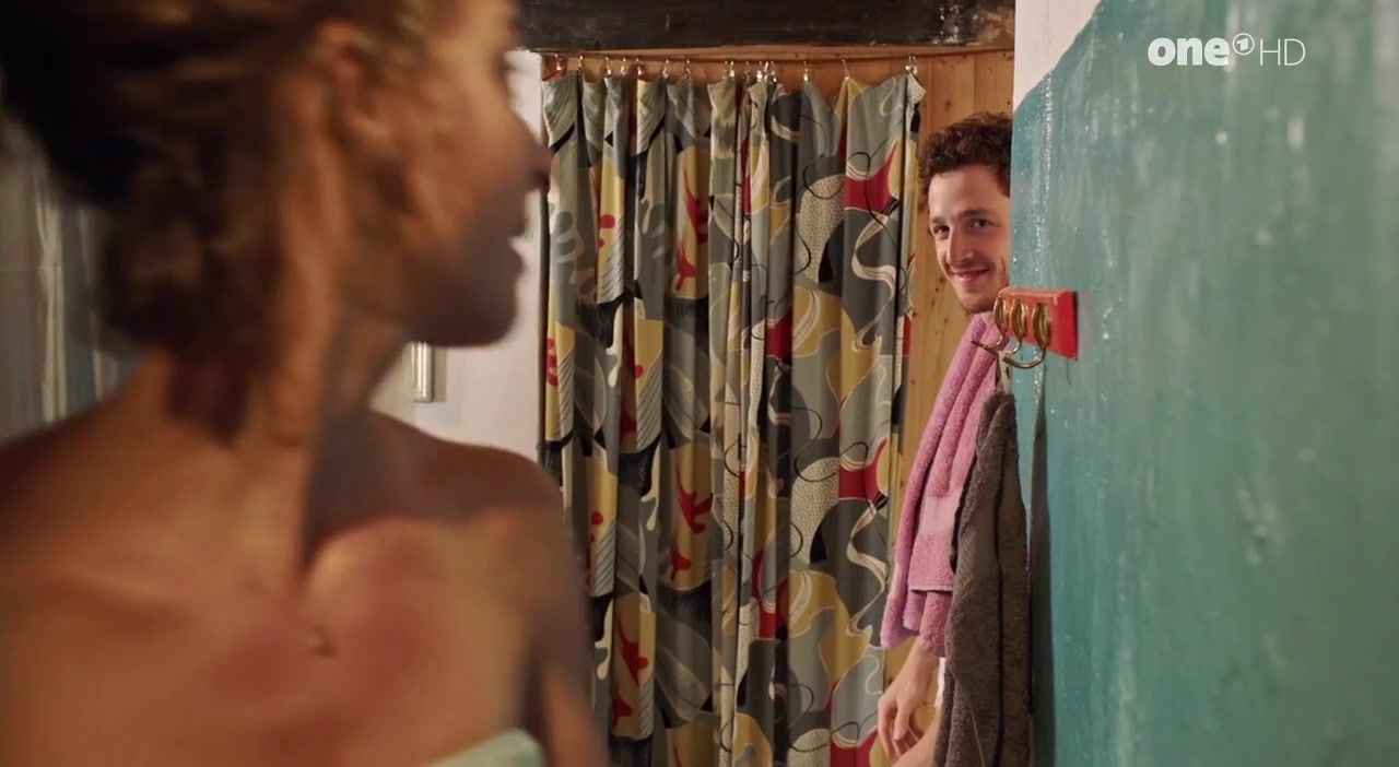 Mallu Nude Amelie Plaas-Link - Zimmer mit Stall - Tierisch gute Ferien (2019) Jockstrap - 1