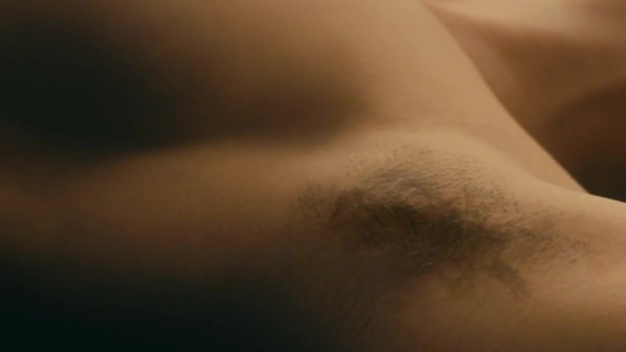 Cash Nude Kristy McQuade - Les Fleurs (2014) Girl Fuck - 1