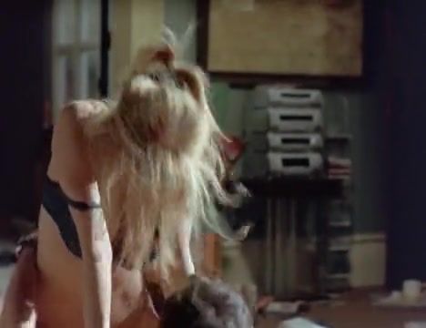 Stepfamily Heather Graham Sex Scene In Killing Me Softly XerCams - 1