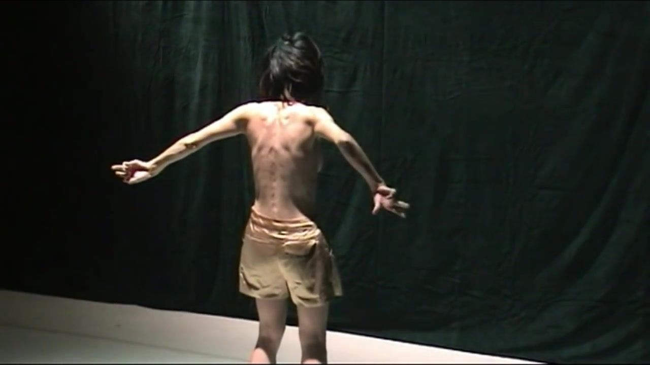 Arabe Naked Asian Art Performance-57-Azu Minami Cojiendo - 1