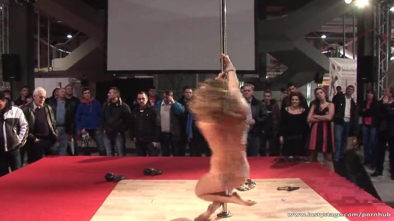 HotXXX Strip Girl - Naked On Stage Video Amazing Naked PoleDancer Footworship - 1