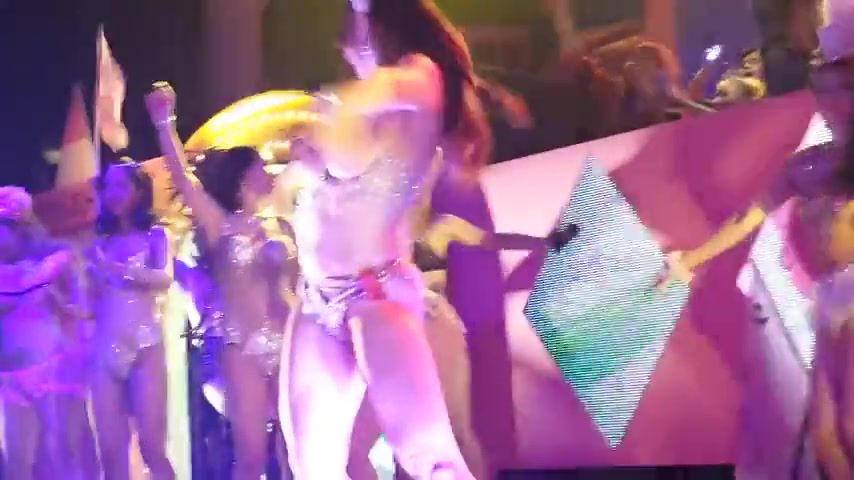 Penis Naked On Stage Video Japanese Girls Sezy Dance Show on the Stage Naked