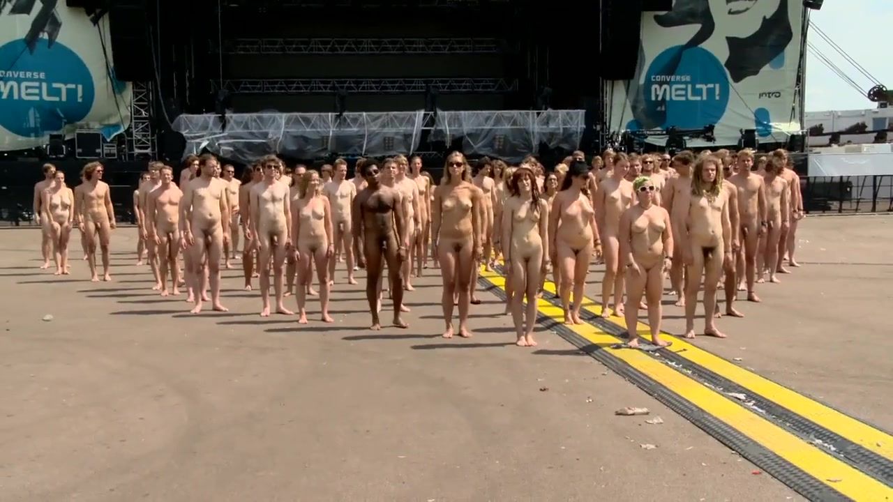 TubeStack Naked On Stage Video Naked Heart Glamcore
