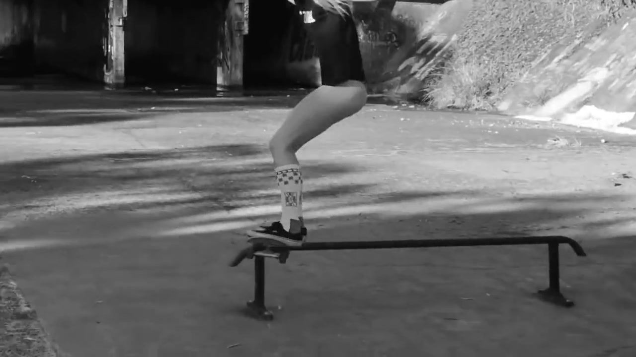 Girls Naked On Stage Video Nude Girl Skateboarding at DIY Skate Spot Arabic - 1