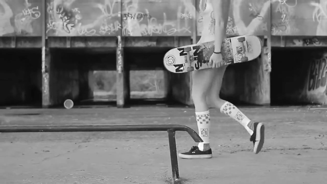 Innocent Naked On Stage Video Nude Girl Skateboarding at DIY Skate Spot Office Sex - 1
