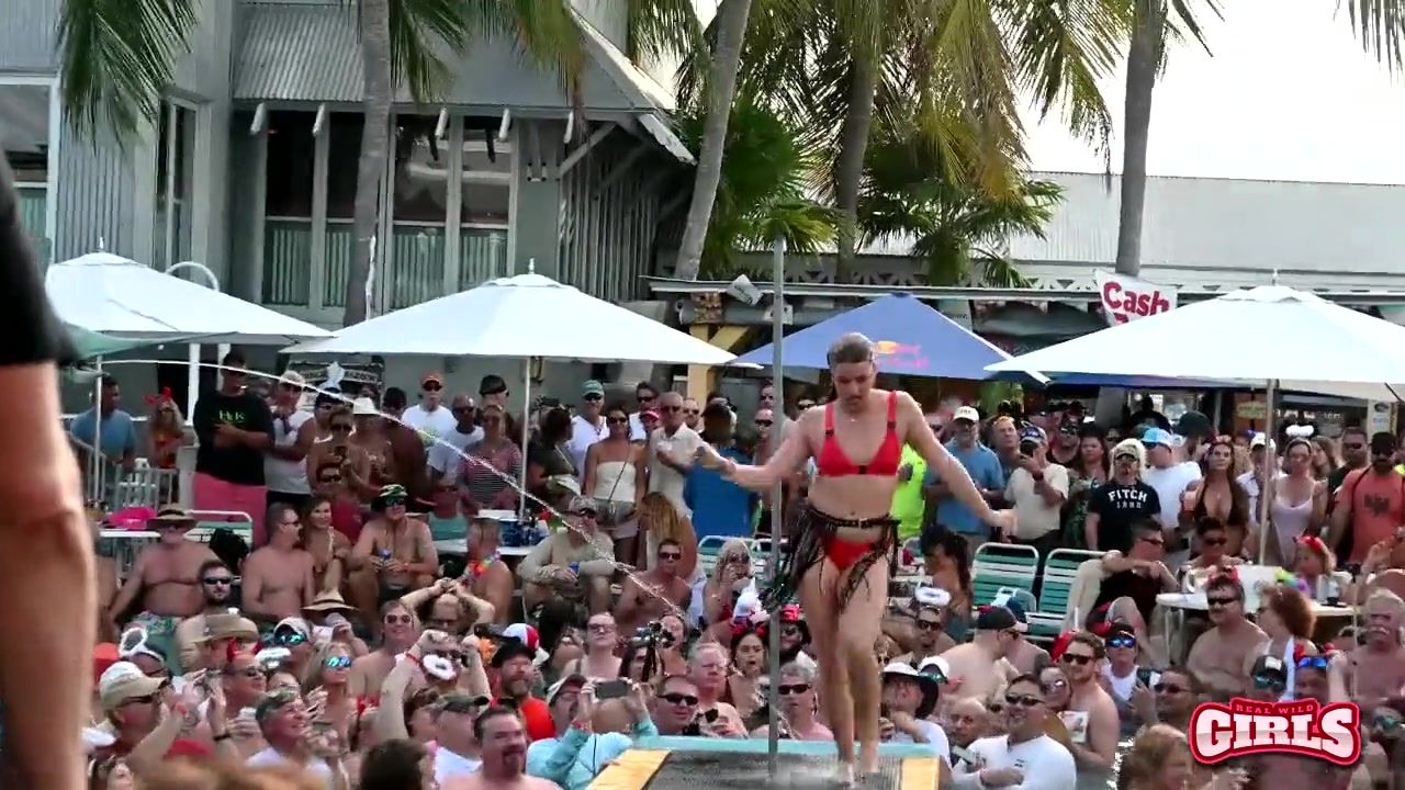 Carro Public Naked Slut Pool Party Dante's Key West (2019) ToroPorno