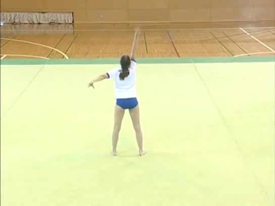 Virtual Sexy video Goldbird (romanian Olympic Gymnasts Nude) Peeing - 1