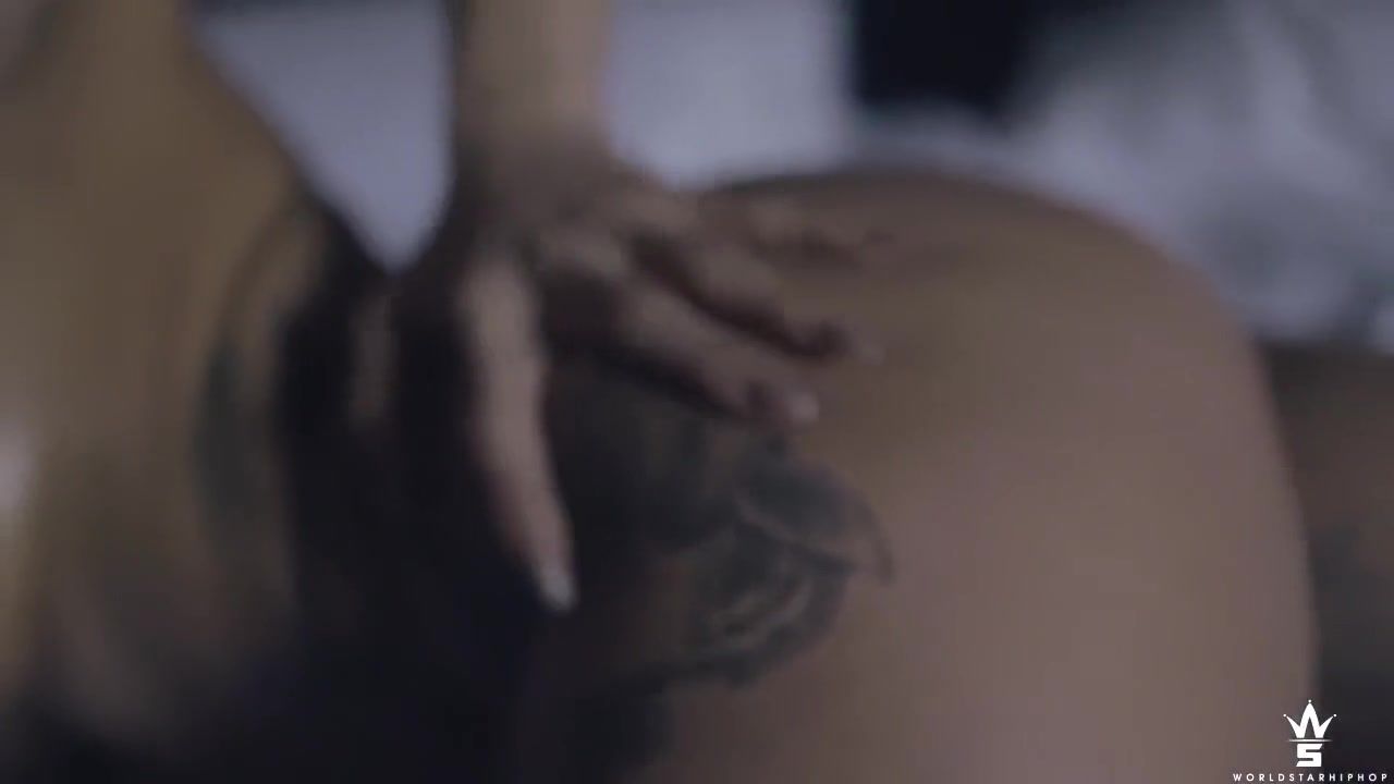 Peitos Sexy video Demi Rose Nude HD Celeb