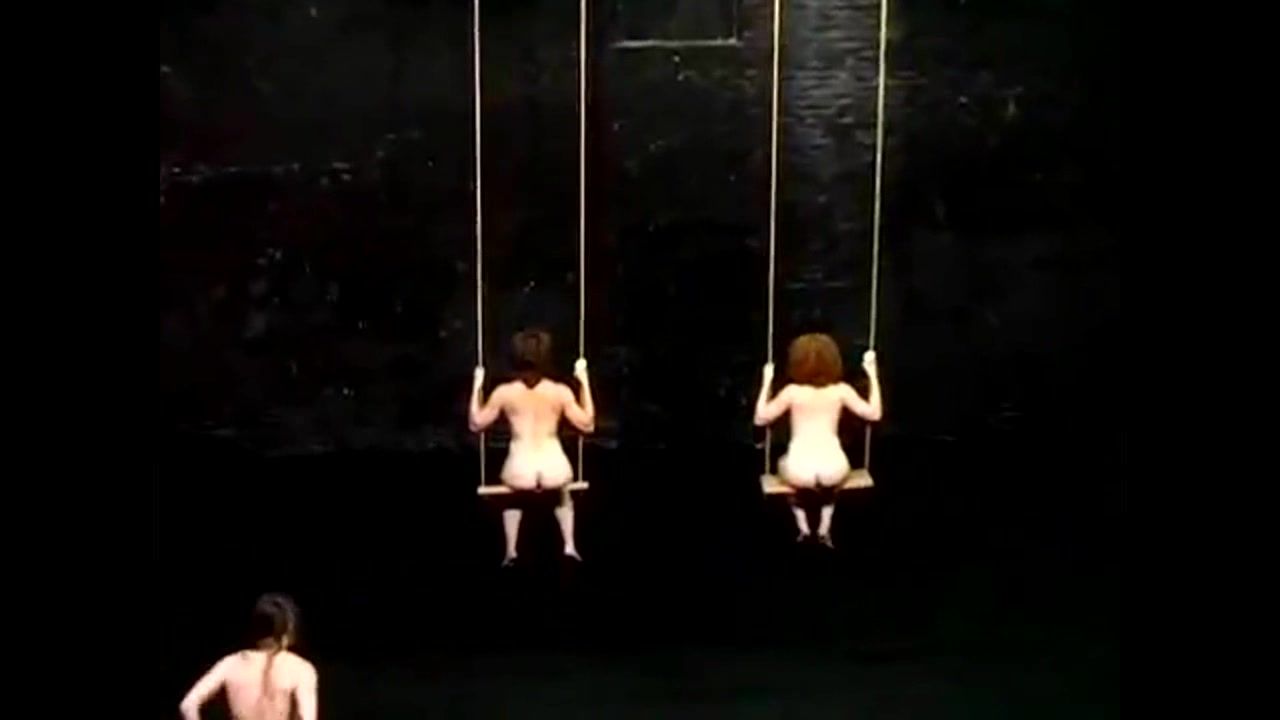 Escort Naked on Stage - Melissa Leggings