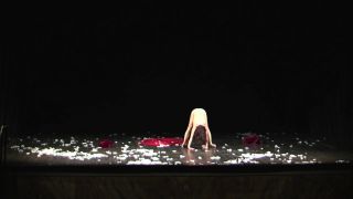 YouJizz Naked on Stage - Sex Oppio - Francesca Selva LiveX