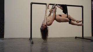 Breasts Naked on Stage Art Performance - Katiana Suspendid CelebsRoulette