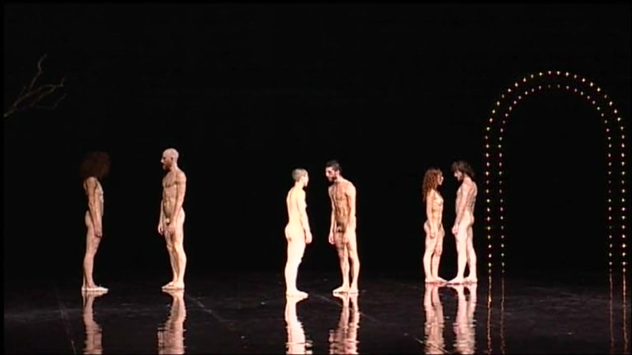 English Naked on Stage - Performance Theatre Gay
