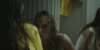 Girl Fuck Nude Elodie Fontan hot video - Prise au piege s01e01-06 (2019) Silvia Saint