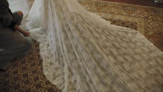 Twistys Nude Hailey Baldwin - Wedding Dress Fitting (2019) Turkish