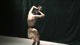 Pasivo Nude Asian Theatre - Azu Minami - Performance Licking
