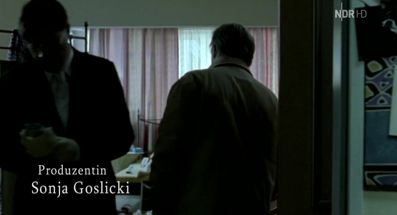 Empflix Nackte Annabelle Leip - Tatort e710 (2008) Rocco Siffredi
