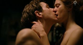 Fuck Her Hard Nackte Juta Vanaga - Das Blaue vom Himmel (2011) Gay Kissing
