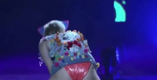 Boy Fuck Girl Miley Cyrus nude - Topless BDSM on Stage Eating Pussy