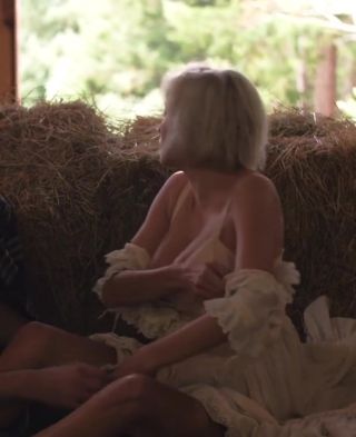Homo Sexy Caroline Vreeland (big breasts) in Red Handed (2019) Naked