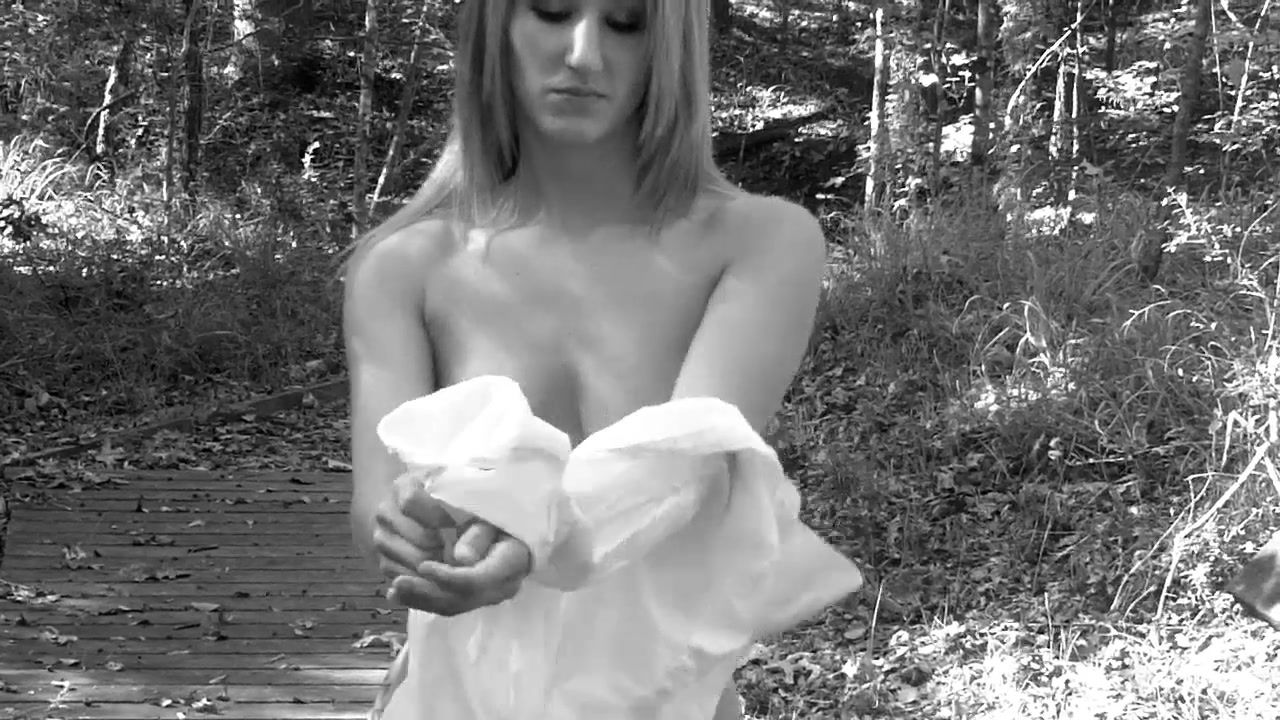Erotica Nude Model - Outodor Naked Cdzinha