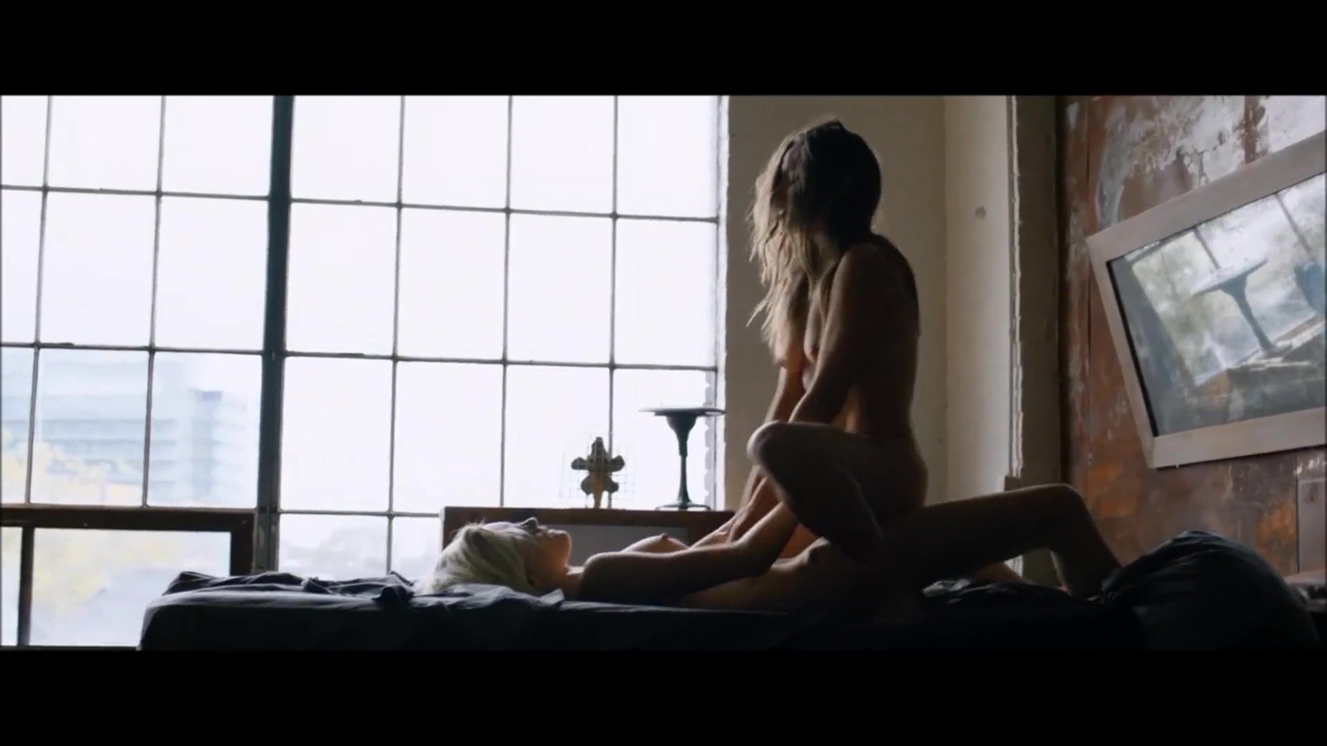 Roludo Erika Linder and Natalie Krill rub snatches in lesbian sex scene from Below Her Mouth Gay Pawnshop