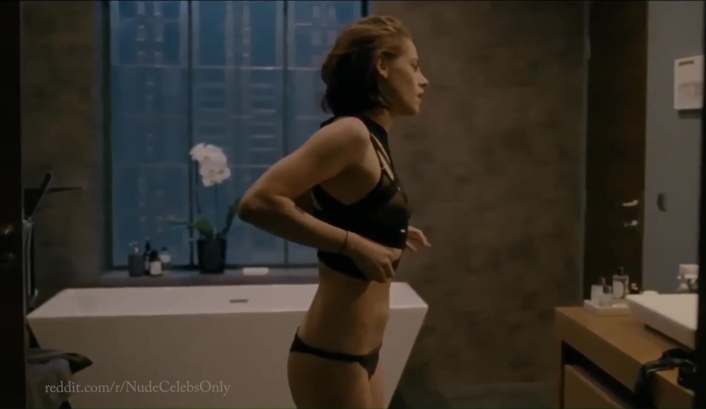 Stretching Celebs video HD compilation of hot movie star Kristen Stewart starring in the nude Pornoxo