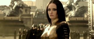 Innocent French MILF Eva Green knows her way around temptation in 300: Rise of an Empire Filipina
